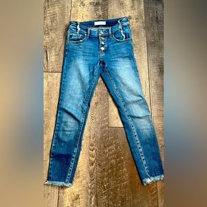 Kancan boutique Jeans size 25in w or size 3 (have a lot of stretch)